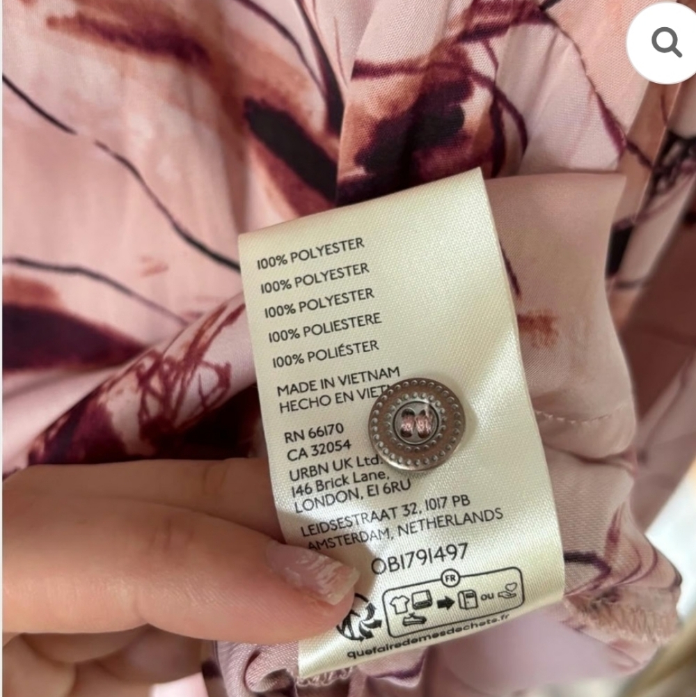 NWOT $110 Anthropologie Printed Bell Sleeve Blouse Size Small - Picture 4 of 7